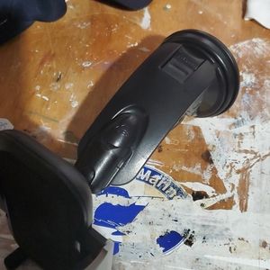 Staples Car Phone Mount